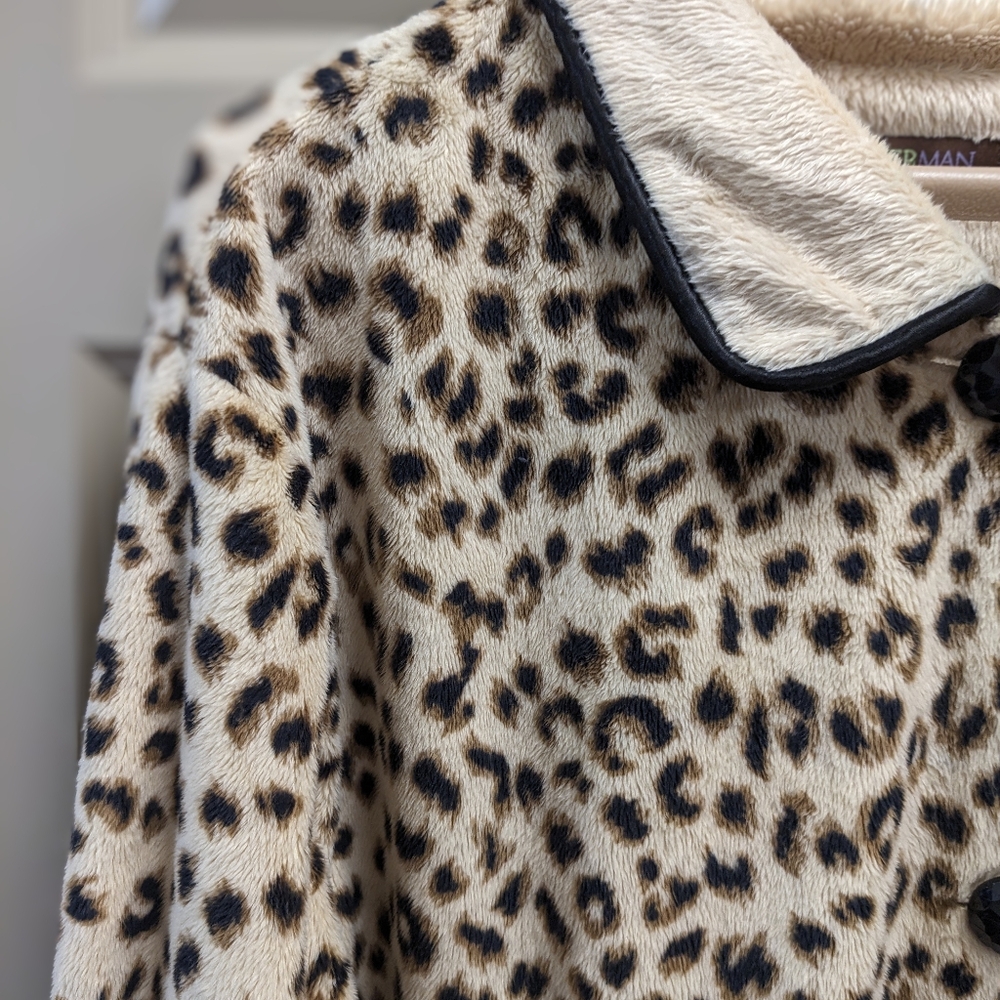 Stan Herman Leopard Print Robe - Picture 3 of 16